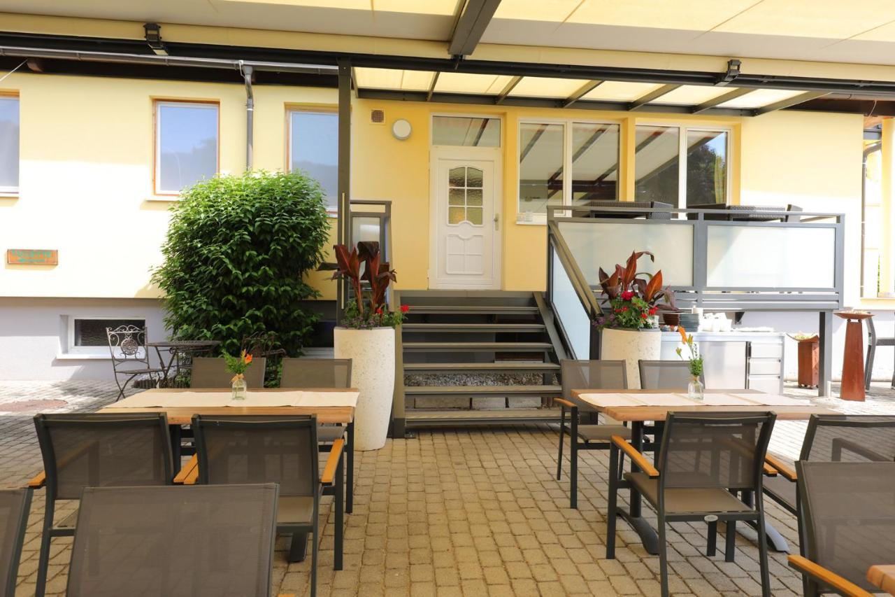 Hotel Freiensteinerhof Superior Sankt Peter-Freienstein エクステリア 写真